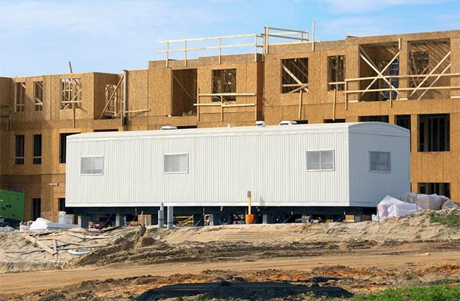 construction workers meeting at office trailers on rent in Leavittsburg, OH